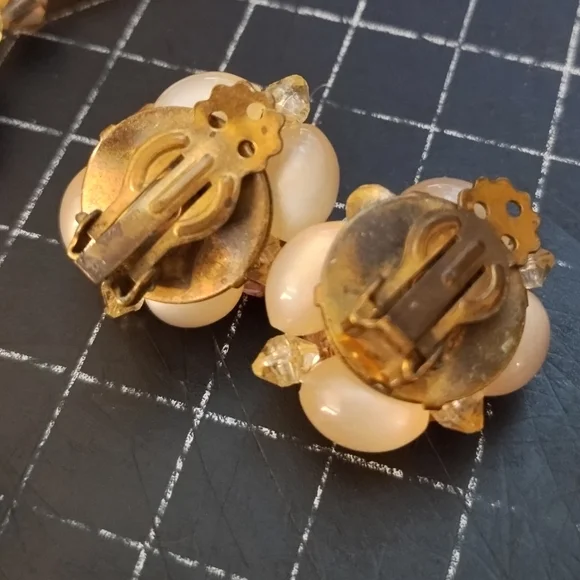 Vintage Double Strand Glass Necklace & Clip-On Earring Set, 1950s-1960s … - Picture 11 of 12